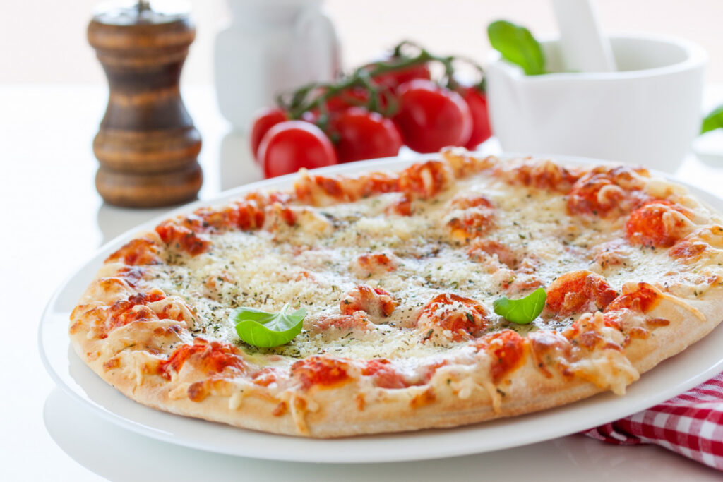 Ricetta Pizza Margherita: come farla in casa passo passo